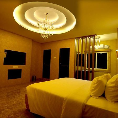Mehar Inn Hotel Karaikkudi Esterno foto