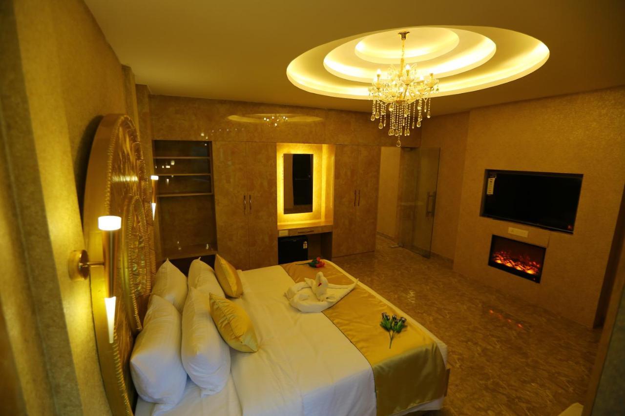 Mehar Inn Hotel Karaikkudi Esterno foto