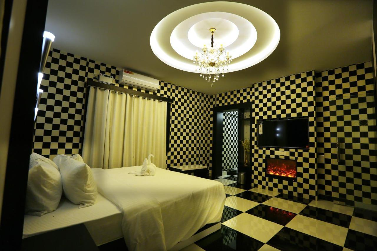 Mehar Inn Hotel Karaikkudi Esterno foto