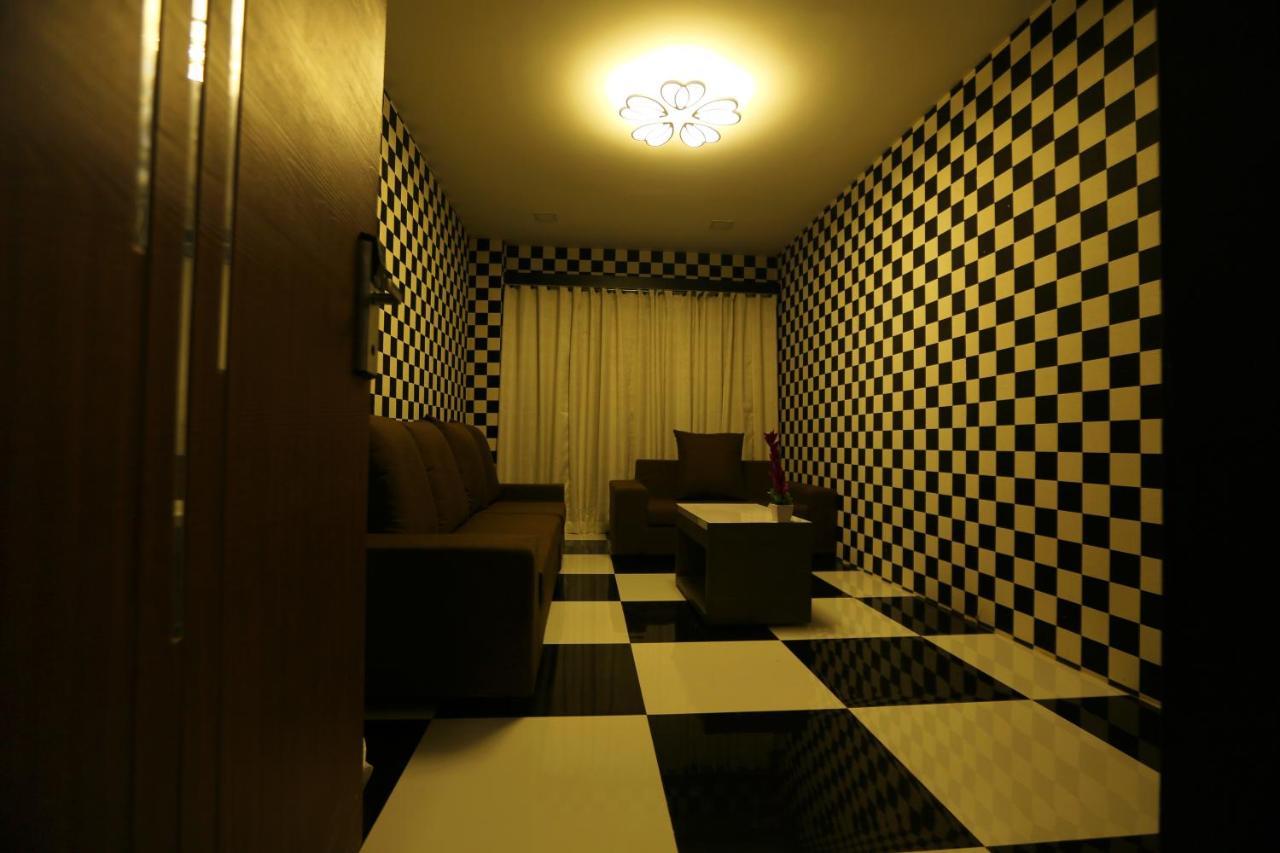 Mehar Inn Hotel Karaikkudi Esterno foto